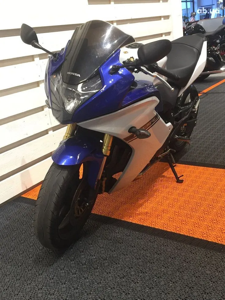 Honda CBR Image 4